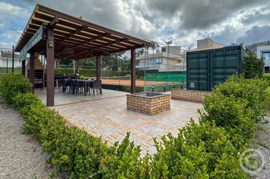praça de fogo e churrasqueira